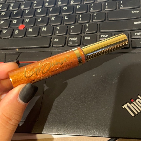 Lipsense - Picture 2 of 4